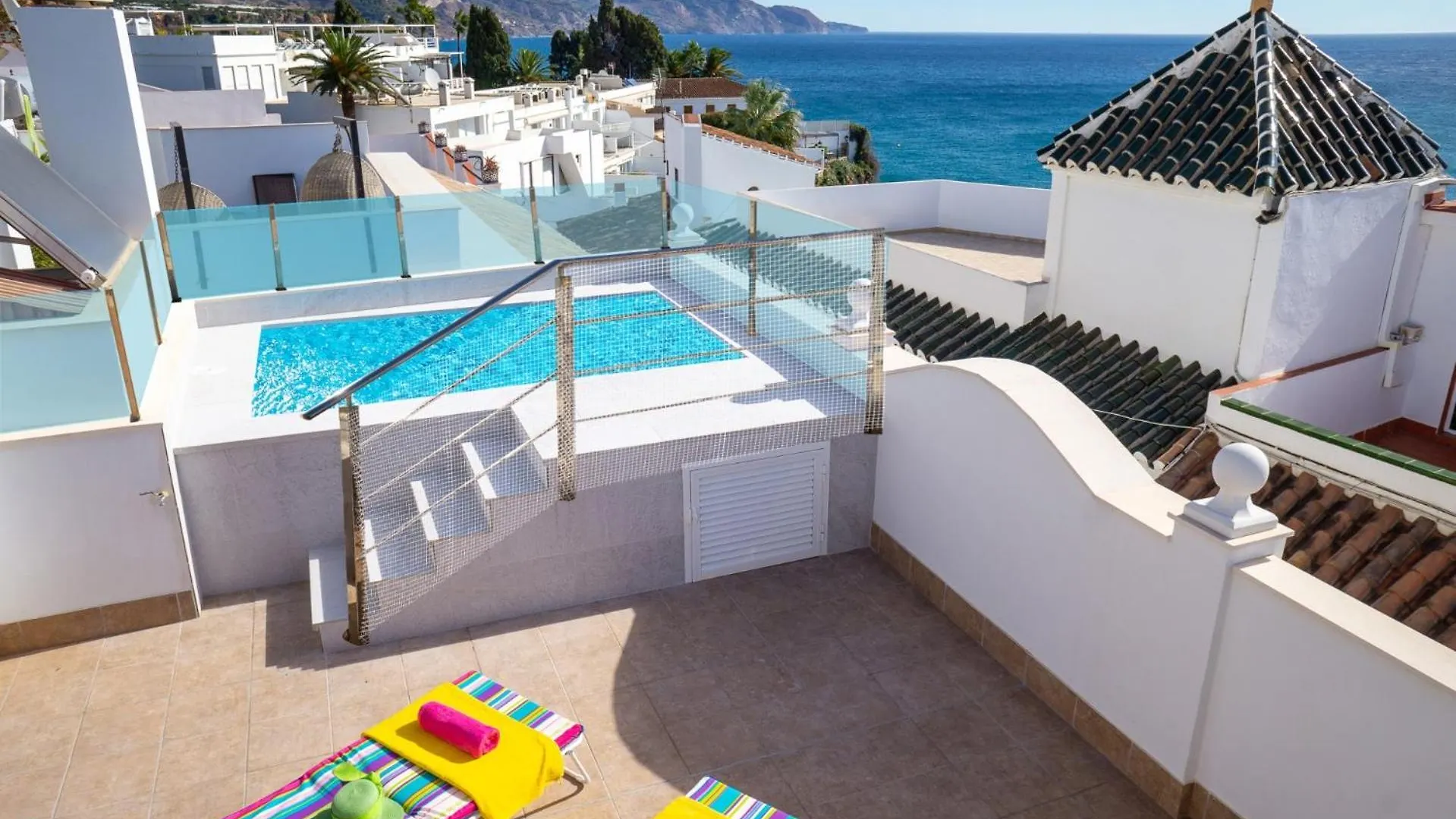Villa Carabeo By Villa Plus Nerja